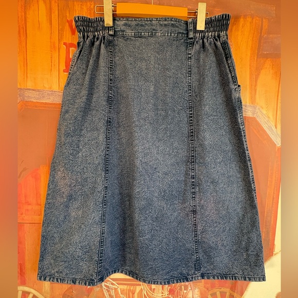 😱Vintage JAZZINO Embroidered Denim Skirt • High-Waisted - Picture 4 of 7